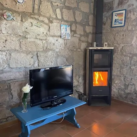 Casa Vacanze Antica Peschiera Holiday home *